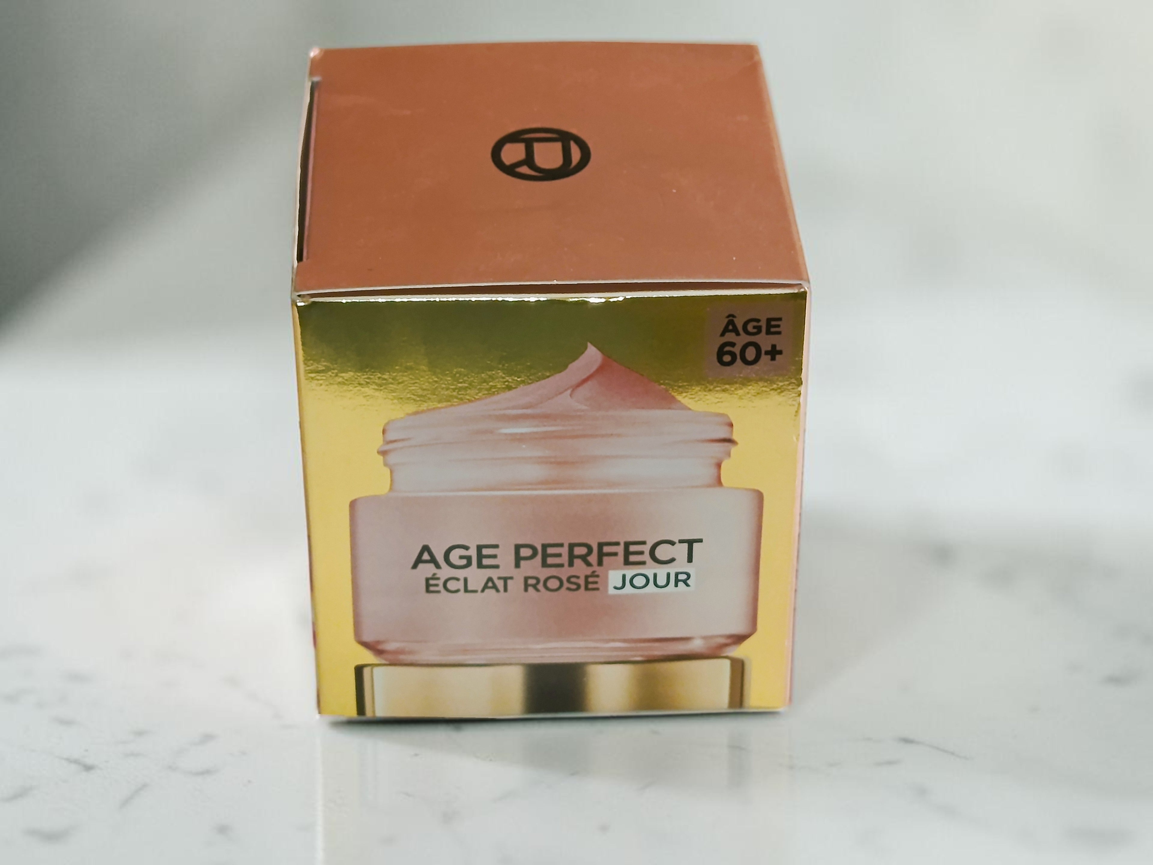 Crème anti-âge L'Oréal Paris Age Perfect Golden Age, soin jour rosé pour lutter contre le relâchement cutané.